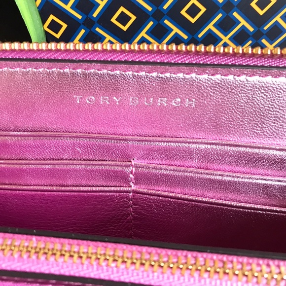 Price Firm* Tory Burch Crinkle Metallic Zip Wallet - Picture 4 of 8